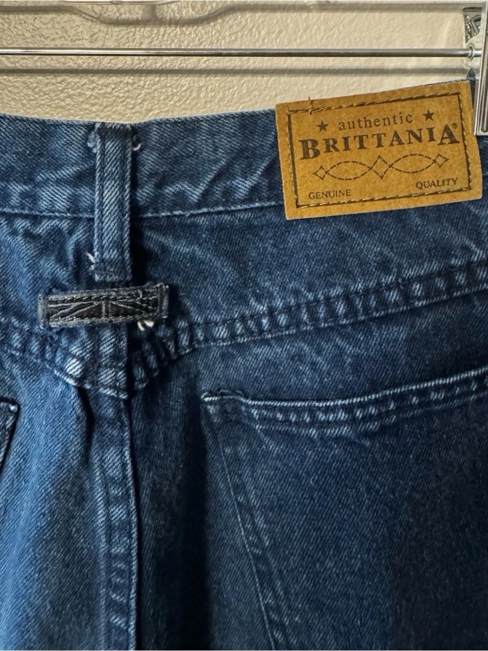 Vintage Britannia Jeans Size 6 High Rise Pleated Tapered Mom Jeans 100% Cotton - Picture 3 of 9
